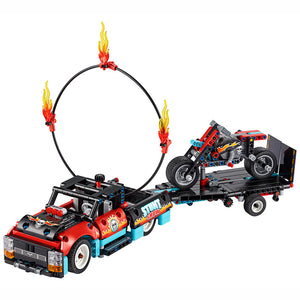 LEGO - Technic Stuntuppvisningsbil & motorcykel